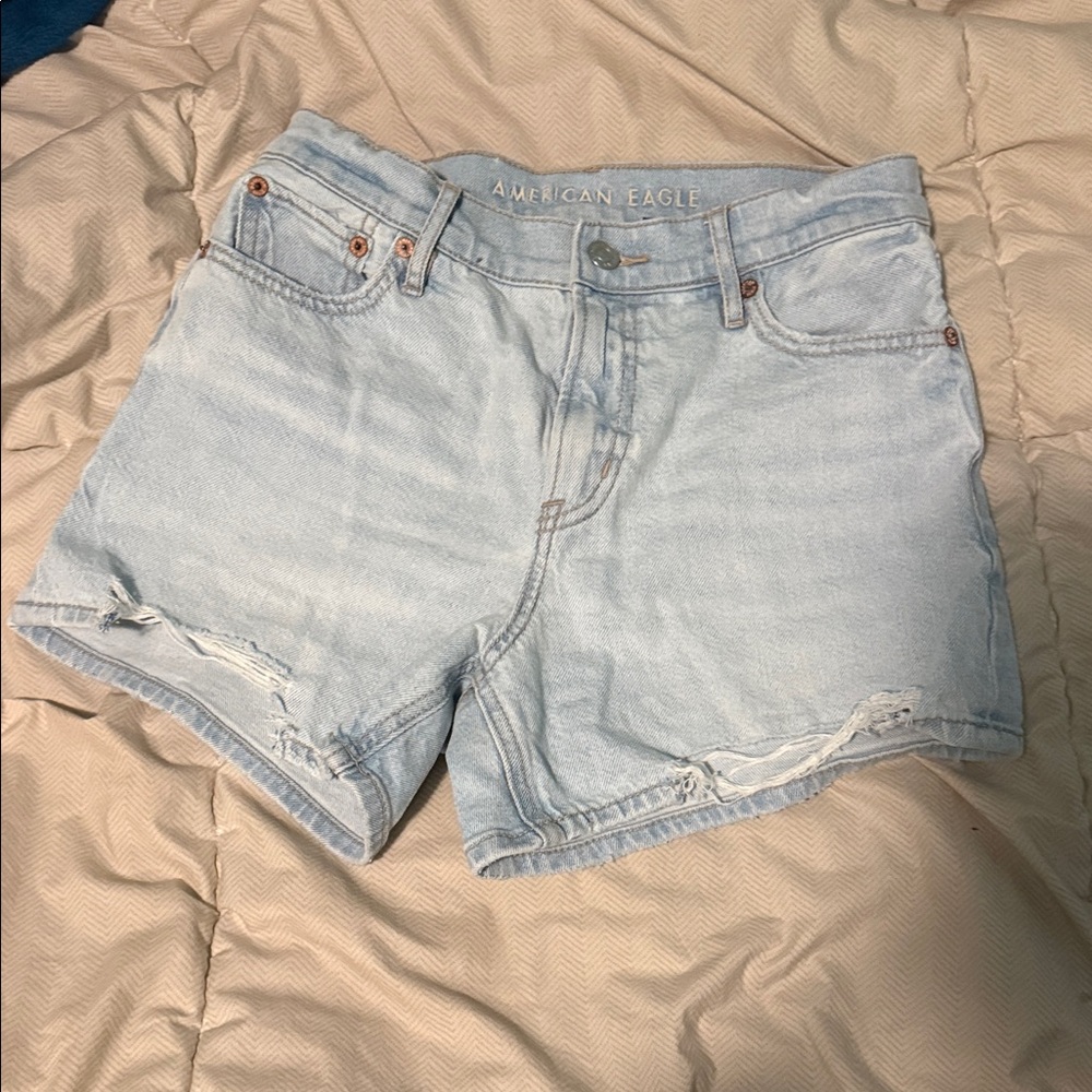 American Eagle Outfitters Light Wash ripped Jean Shorts